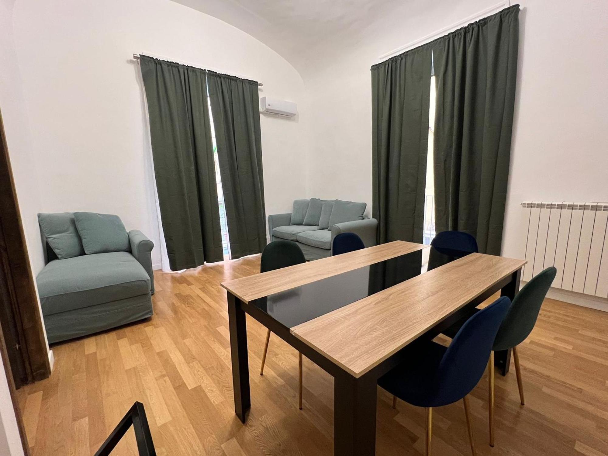 Apartment Carafa's Central By Hhn Neapel